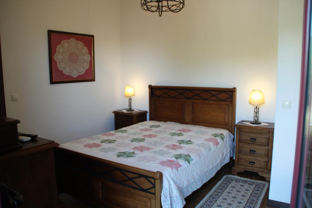 Solar Dos Almeidas - Turismo De Habitacao Bed & Breakfast ทรานโคโซ ภายนอก รูปภาพ